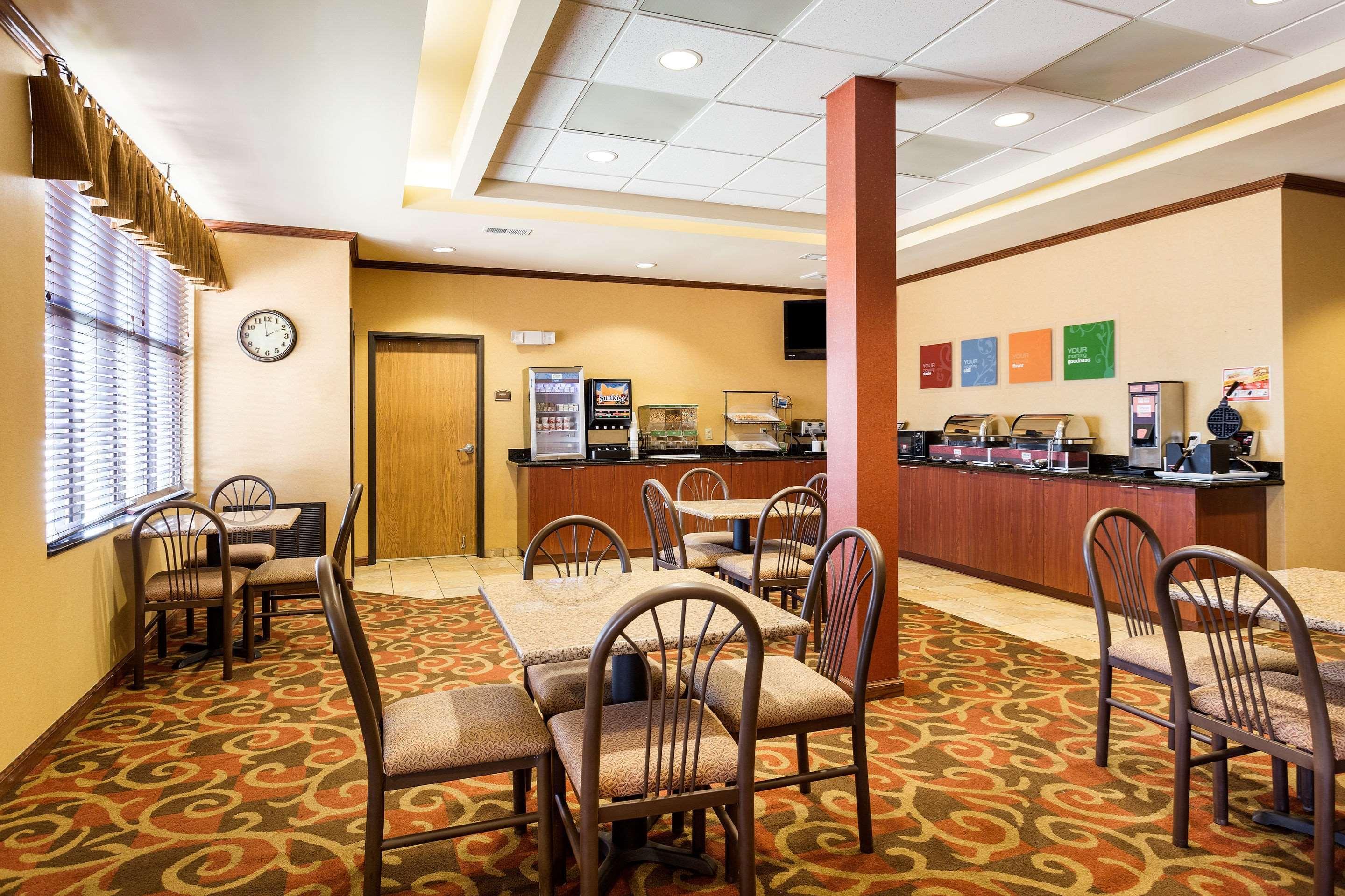 Comfort Inn & Suites Blytheville Esterno foto